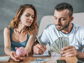 Transparência Financeira entre casal, dividindo as despesas juntos