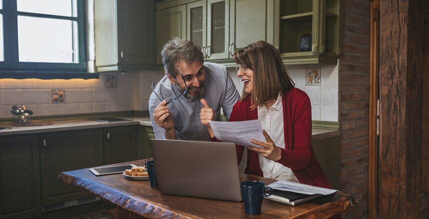 Como Sair das Dívidas e Começar a Poupar - Um Guia Prático para Famílias no Início do Ano Como Sair das Dividas e Comecar a Poupar Um Guia Pratico para Familias no Inicio do Ano