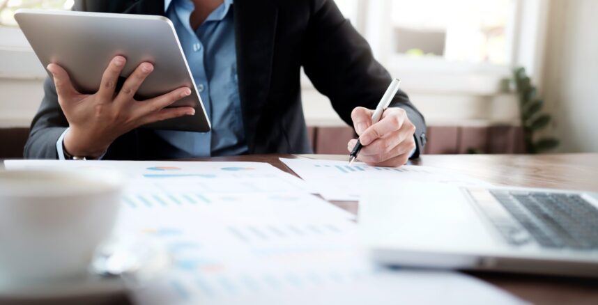 Como Contratar um Bom Consultor Financeiro Pessoal? - Pedro Braggio Como Contratar um Bom Consultor Financeiro Pessoal? - Pedro Braggio