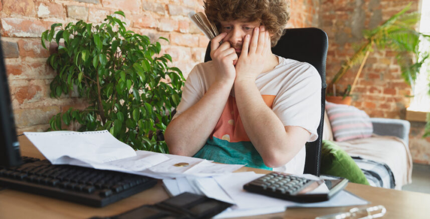estresse financeiro