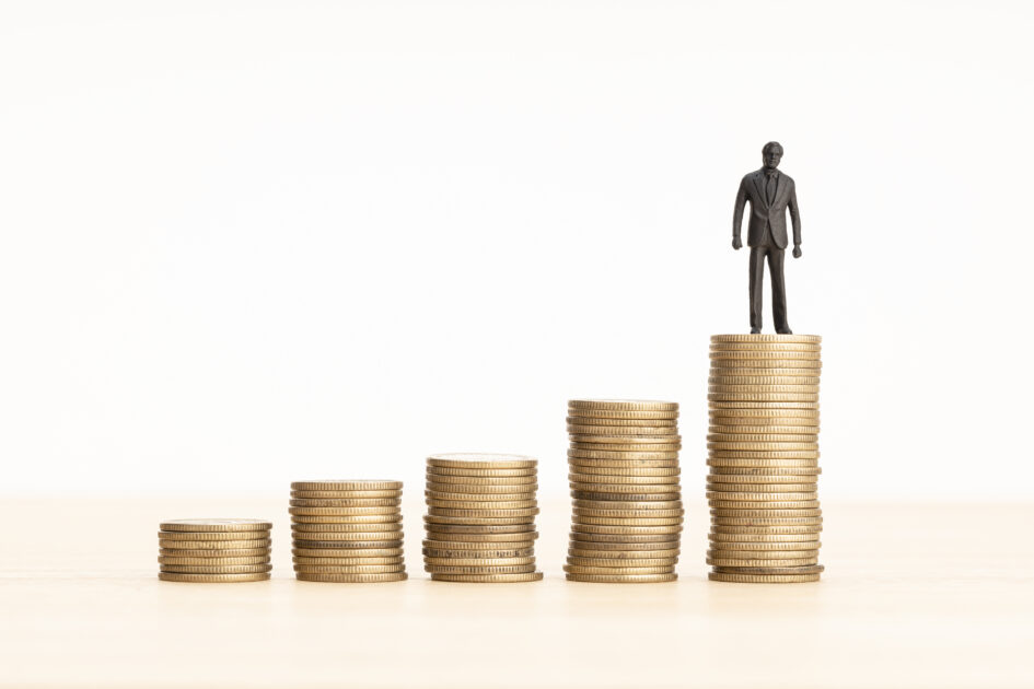 Lucros da empresa aumentando após consulta com mentor financeiro empresarial